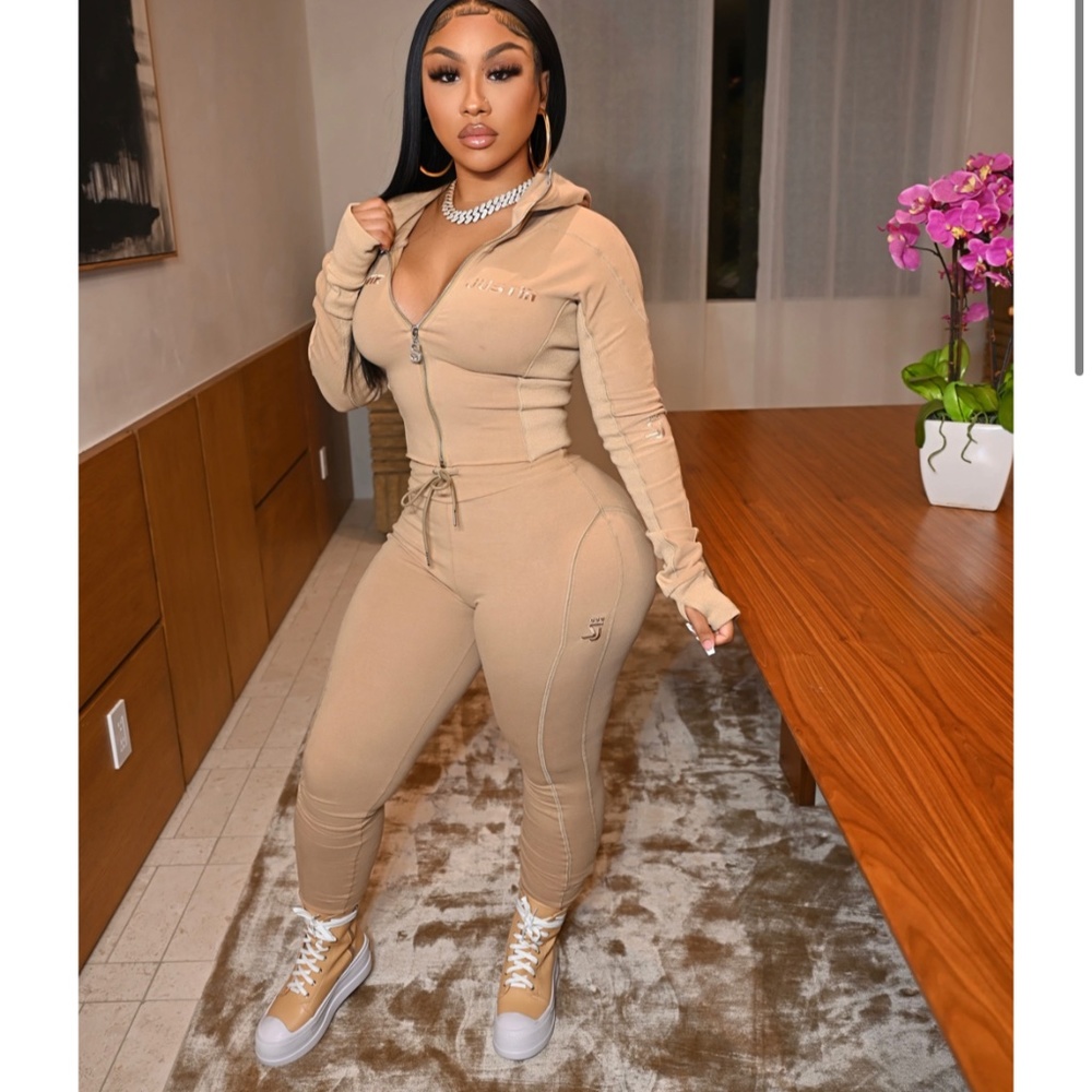 Shane Justin track star set